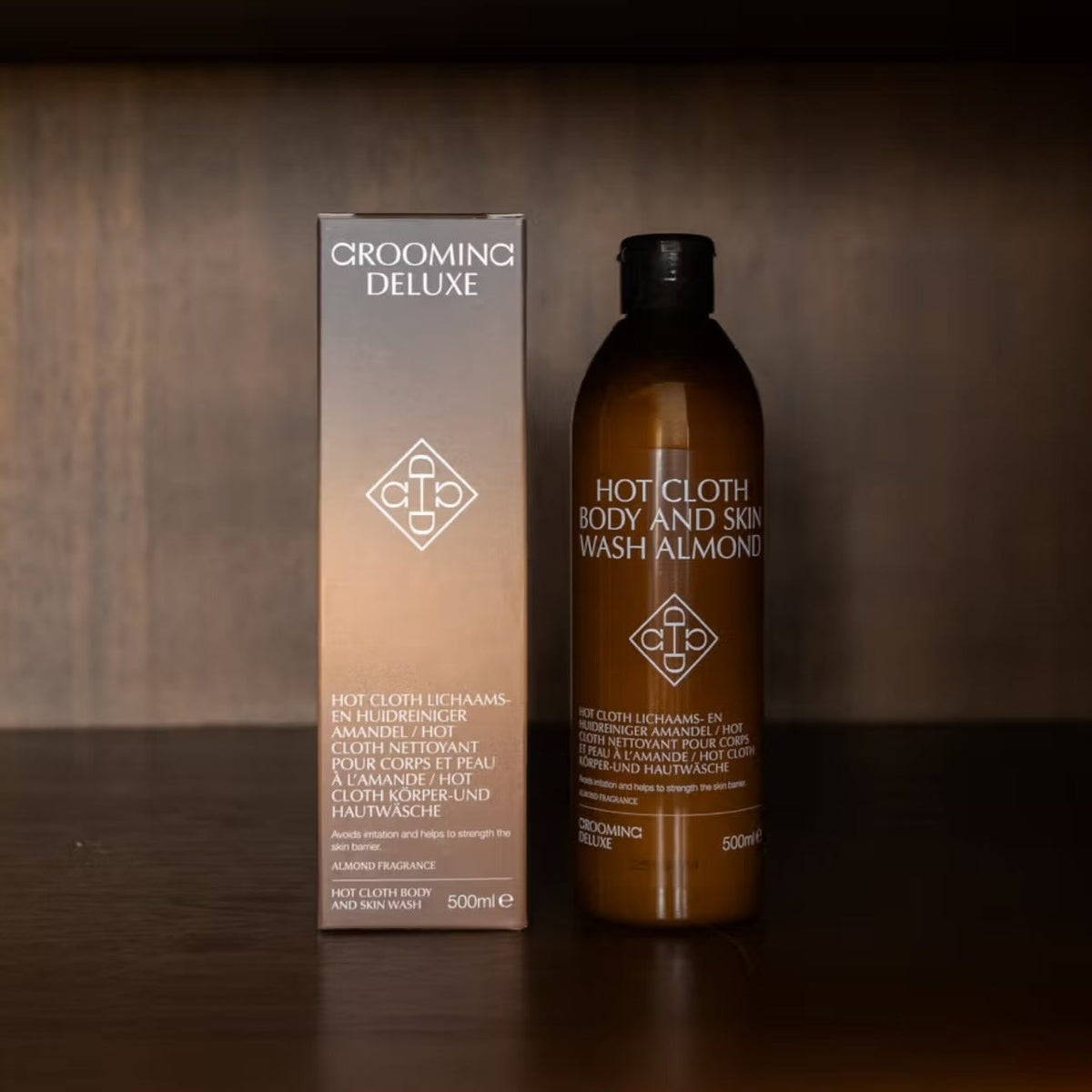 Grooming Deluxe Waschlotion Hot Cloth Body and Skin Wash Mandel Hautpflege, 500 ml, Produkt allein.