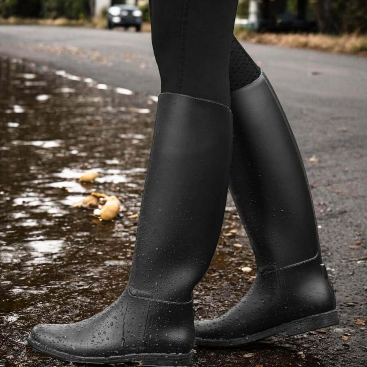 Reitstiefel Star, Kinder Kinderreitstiefel, Schwarz, Kinderbeine tragen die Stiefel im Freien.