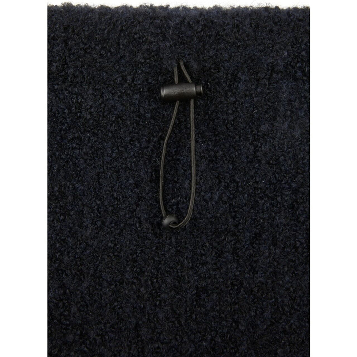 Eskadron Schal Damen Boucle Heritage 2025 Schlauchschal, Schwarz, Detailaufnahme.