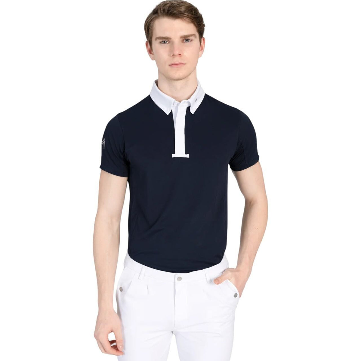 Turniershirt Herren Kurzarm Focus Competition Shirt, Navy, Mann trägt das Turniershirt.