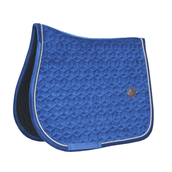 Springschabracke Basic Velvet Sattelunterlage, Marine, Produkt allein auf weißem Hintergrund.