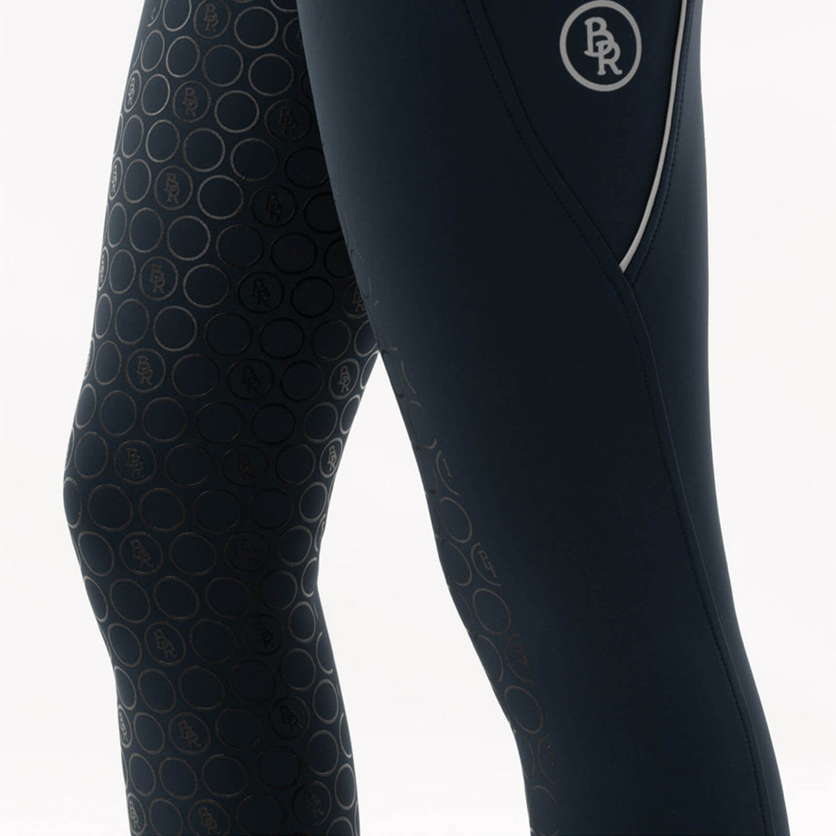 BR Reitleggings Damen HW 2024 Florien Full-Grip Reitleggings, dunkelblau, Detailaufnahme der Full-Grip-Leggings.