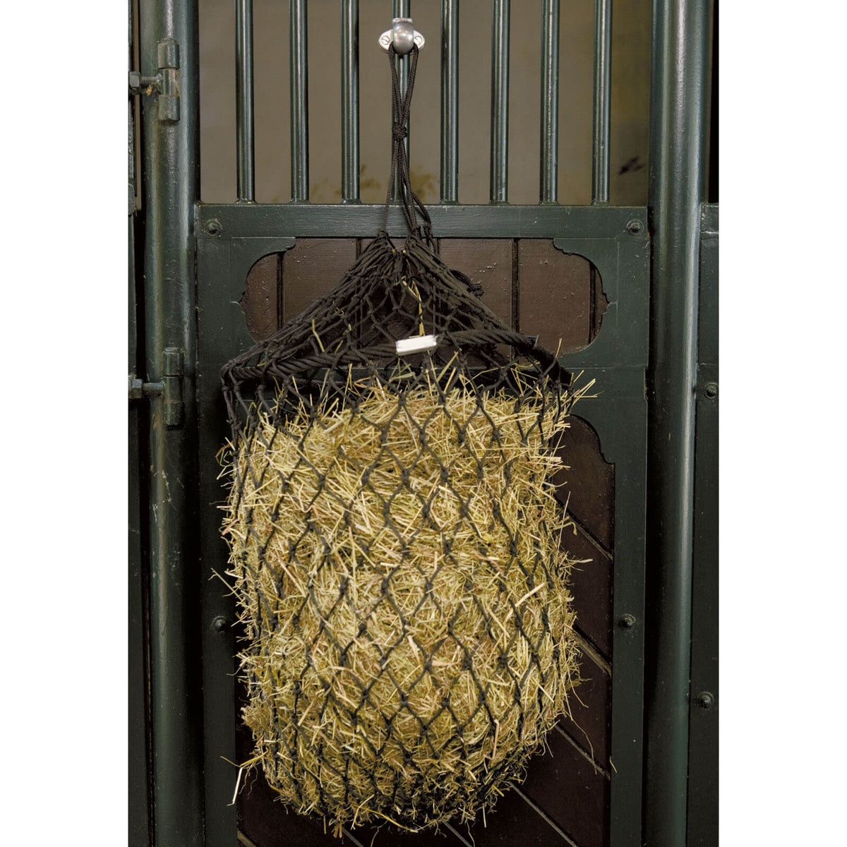 Waldhausen Heunetz Simple Fill XL Heusack, Schwarz, Heusack mit Heu in der Box.
