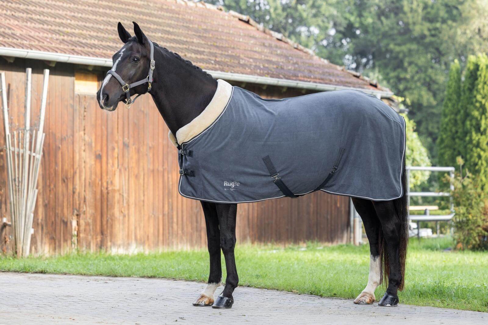Abschwitzdecke RugBe Royal Fleecedecke