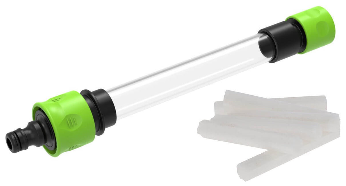 Magic Brush Pferde-Salzdusche Starterset, Grün, Produkt allein mit Salzsticks auf weißem Hintergrund.