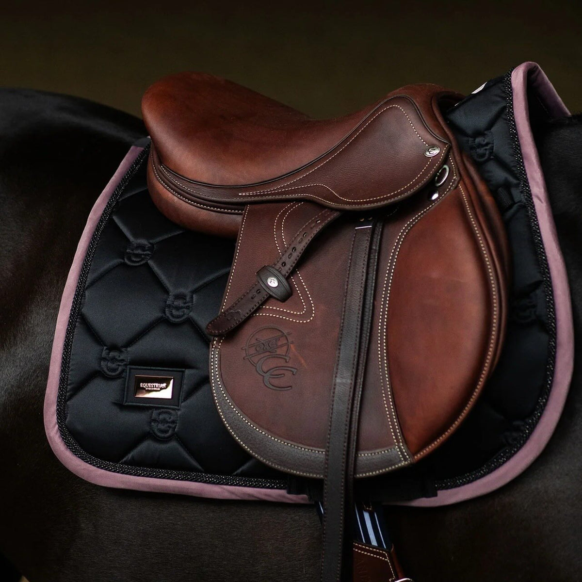 Springschabracke Black Blush Schabracke