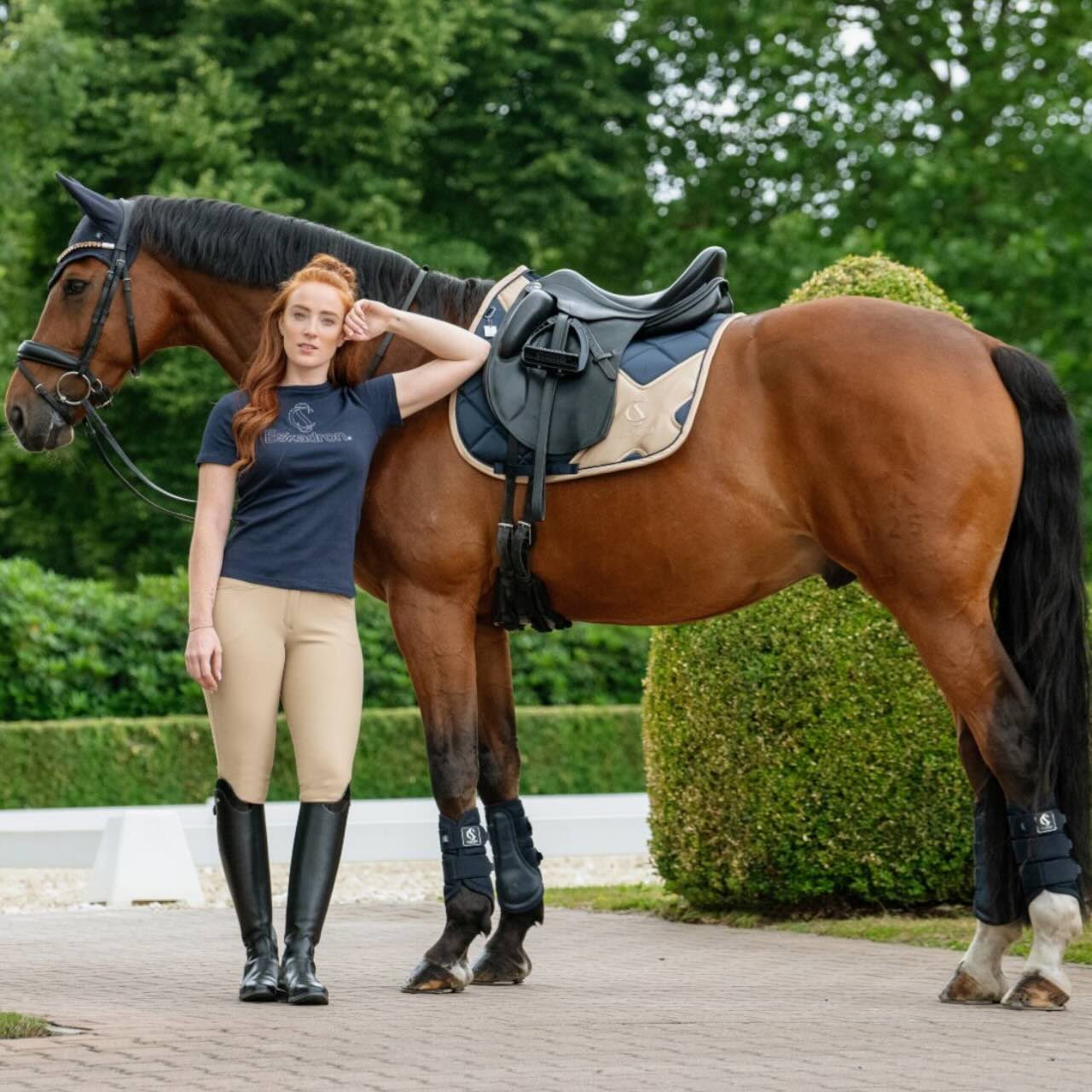 Dressurschabracke Bicross Mattglos Classic Sports FS26 Sattelunterlage