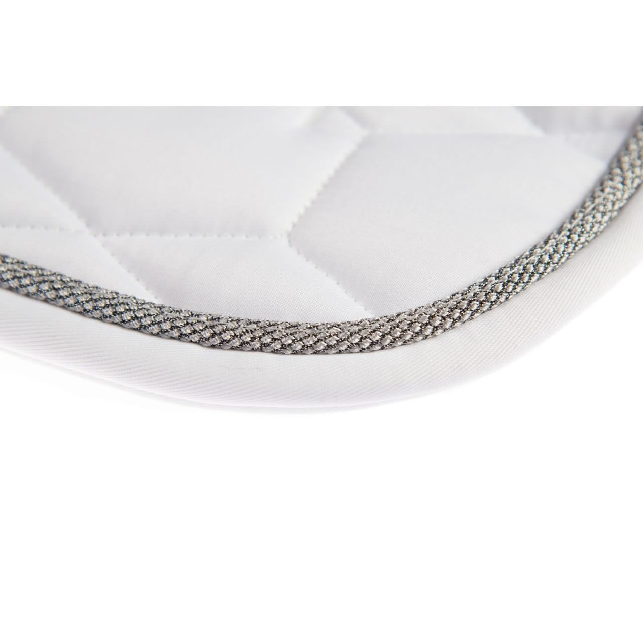Dressurschabracke Konfiguration Eurofit Weiß mit Aluminium Kordel Turnierschabracke