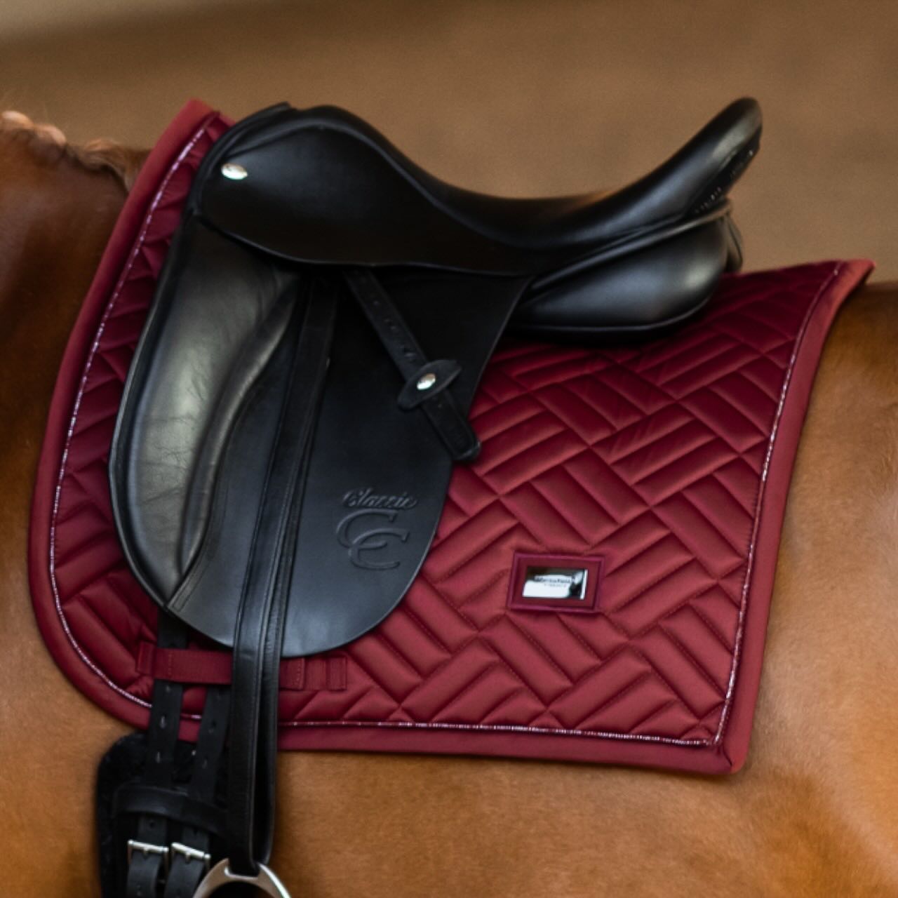 Dressurschabracke Modern Bordeaux Schabracke