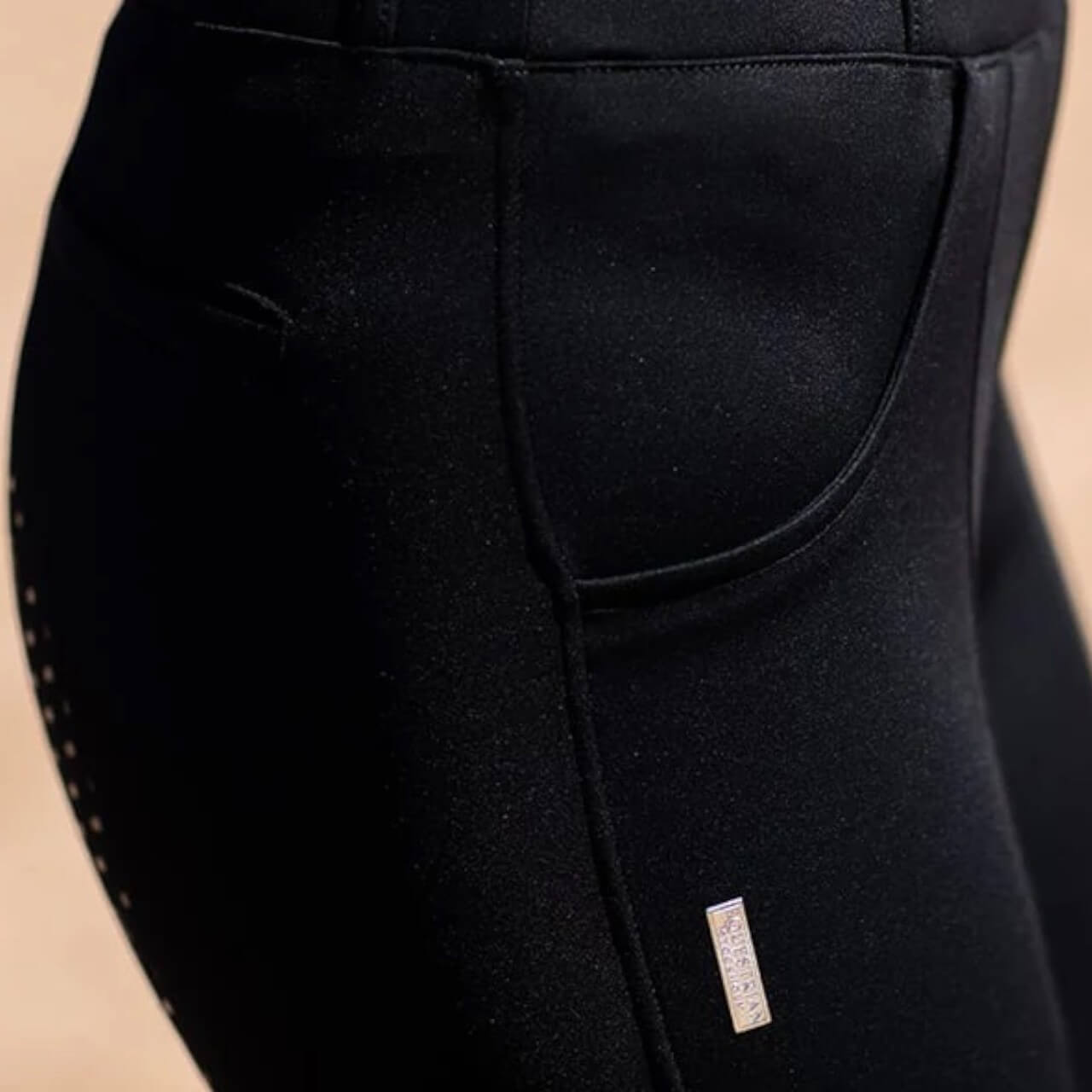 Reithose Damen Full-Grip Compression Supreme Dressur Hose, Schwarz, Detailaufnahme der Tasche.