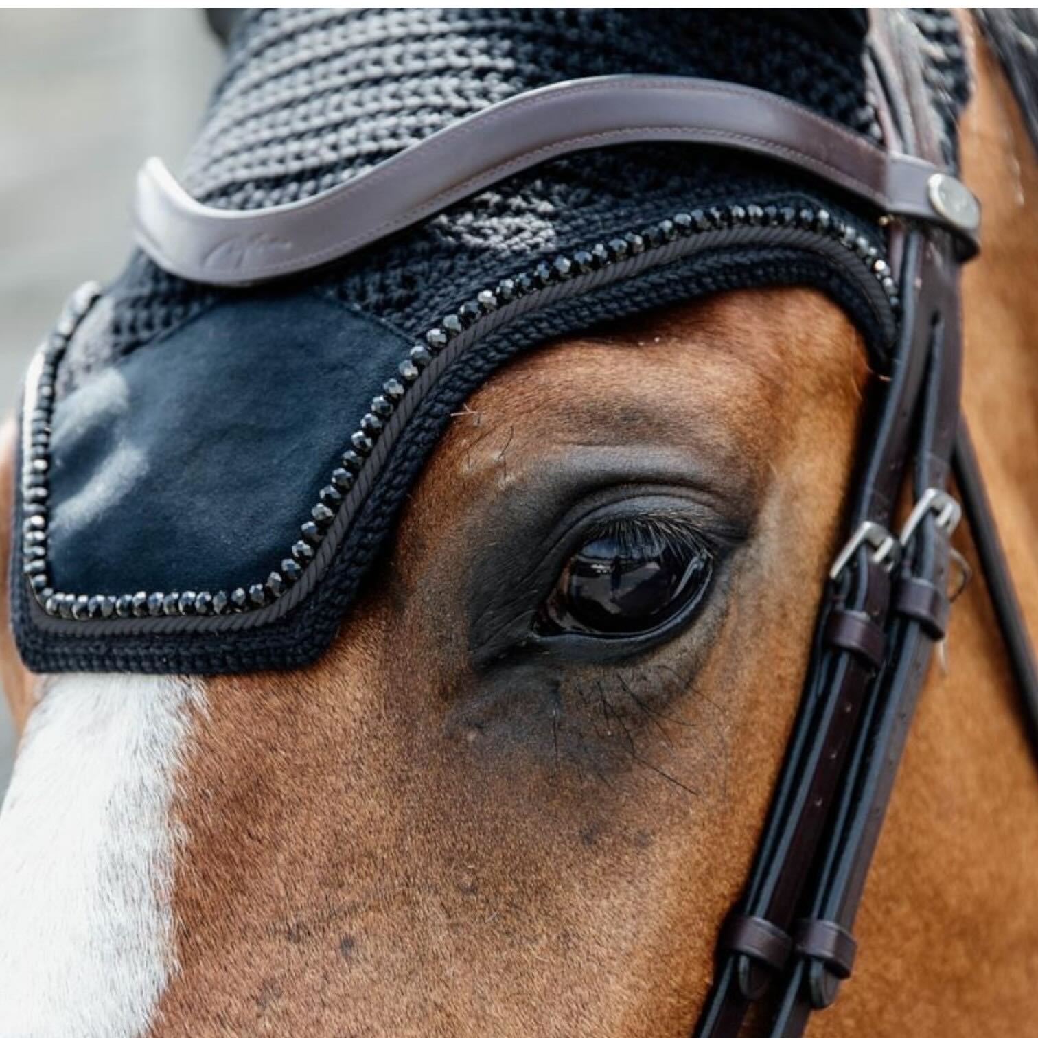 Fliegenhaube Wellington Velvet Pearls Soundless Fliegenmütze