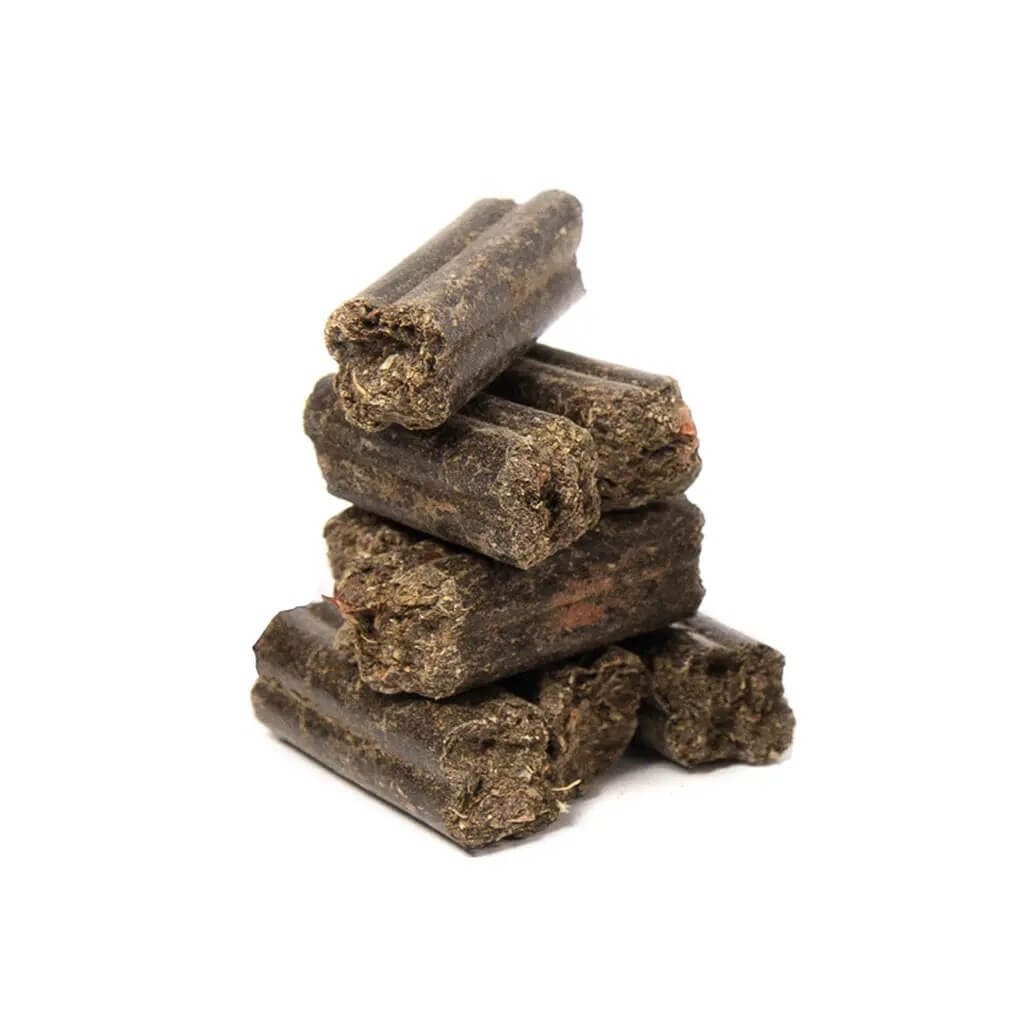 Leckerlis Puritan Pur Stixx Kamille, Produkt allein auf weißem Hintergrund.