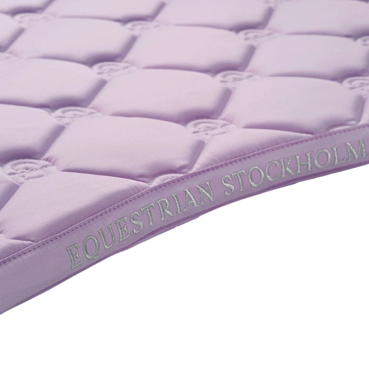 Equestrian Stockholm Dressurschabracke Lavender Pearl Schabracke, Lavender Pearl, Detailaufnahme der Schabracke.