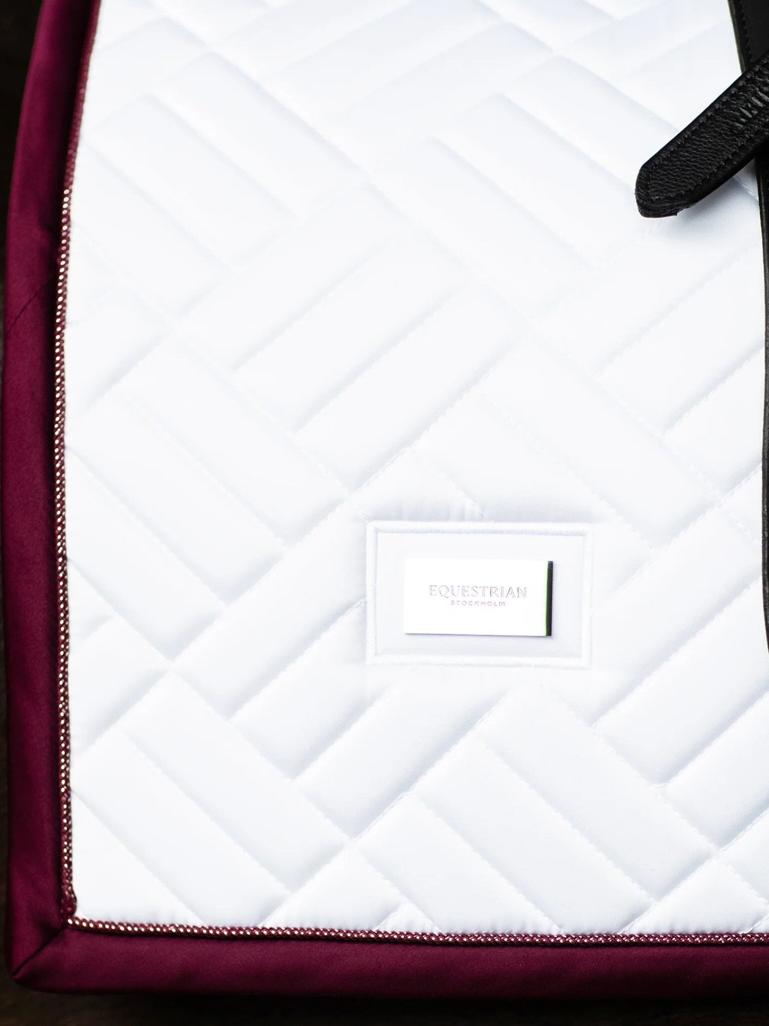 Dressurschabracke Modern White Merlot Schabracke