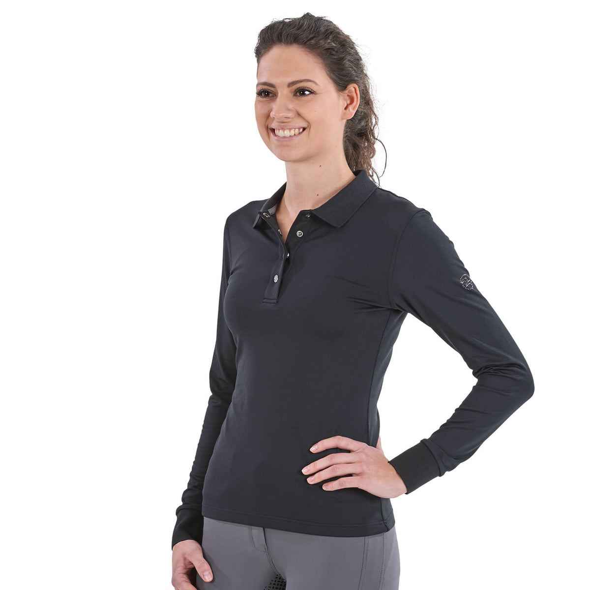 BUSSE Polo-Shirt Damen Deloran Tech H/W 2022, Schwarz, Person trägt das Produkt.