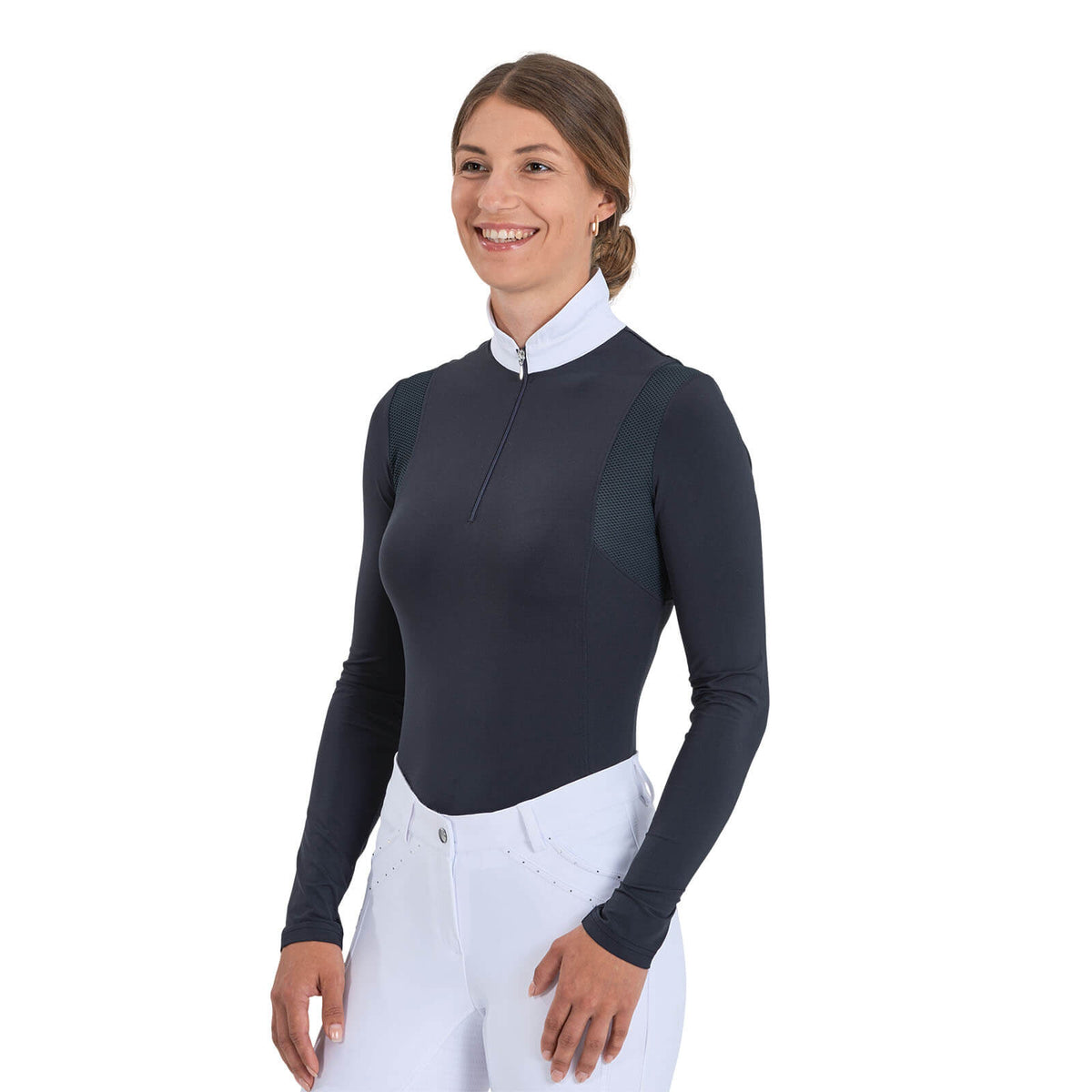 Turnier-Shirt Damen Granada Langarmshirt, Dunkelblau, Reiterin trägt das Produkt.