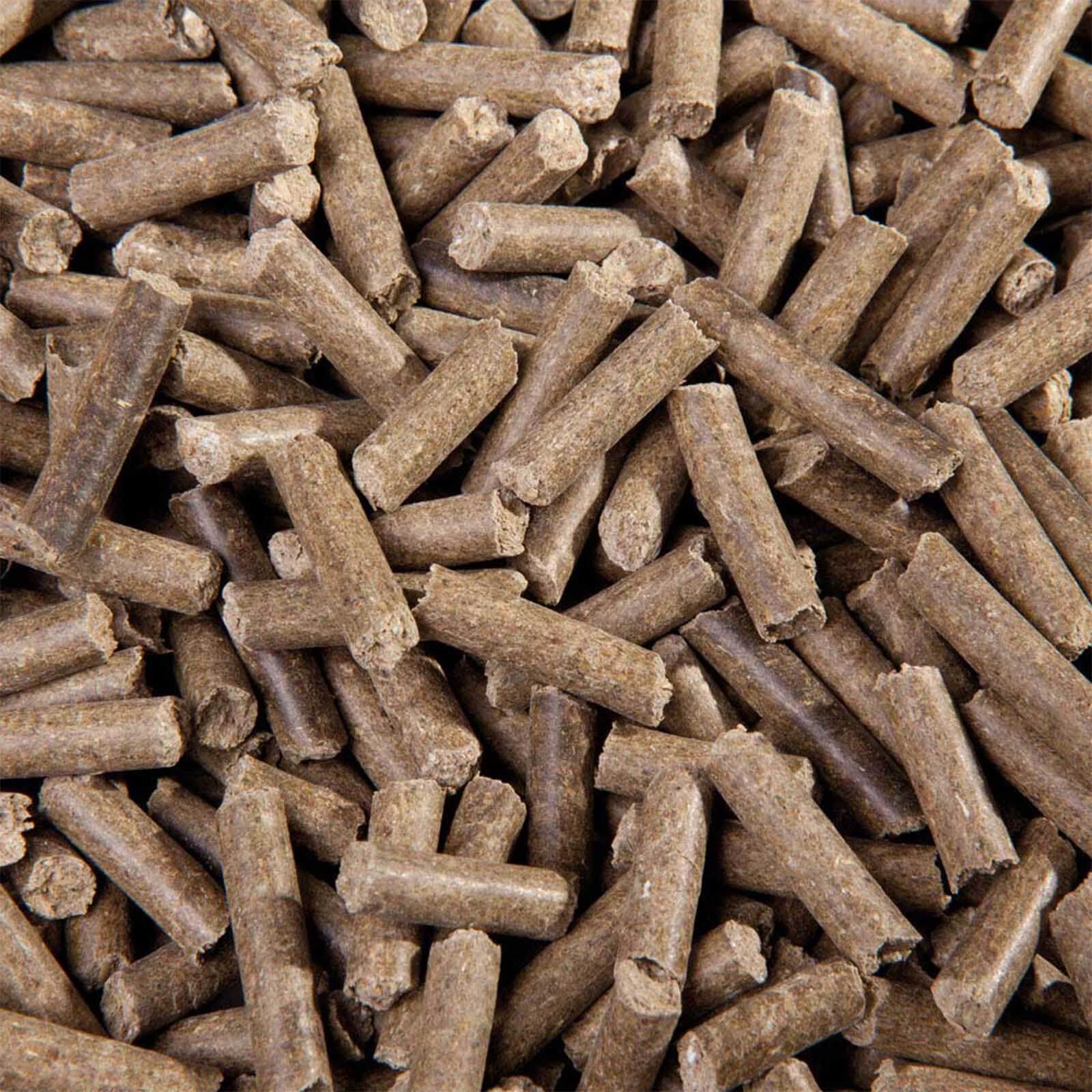 Eggersmann Mineralfutter Golden-Mineral, braun, Produktdetailaufnahme der Pellets.