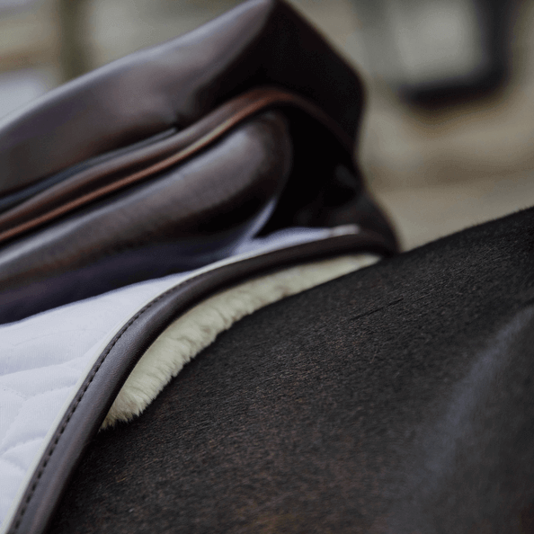 Springschabracke Skin Friendly Sternmuster Sattelunterlage