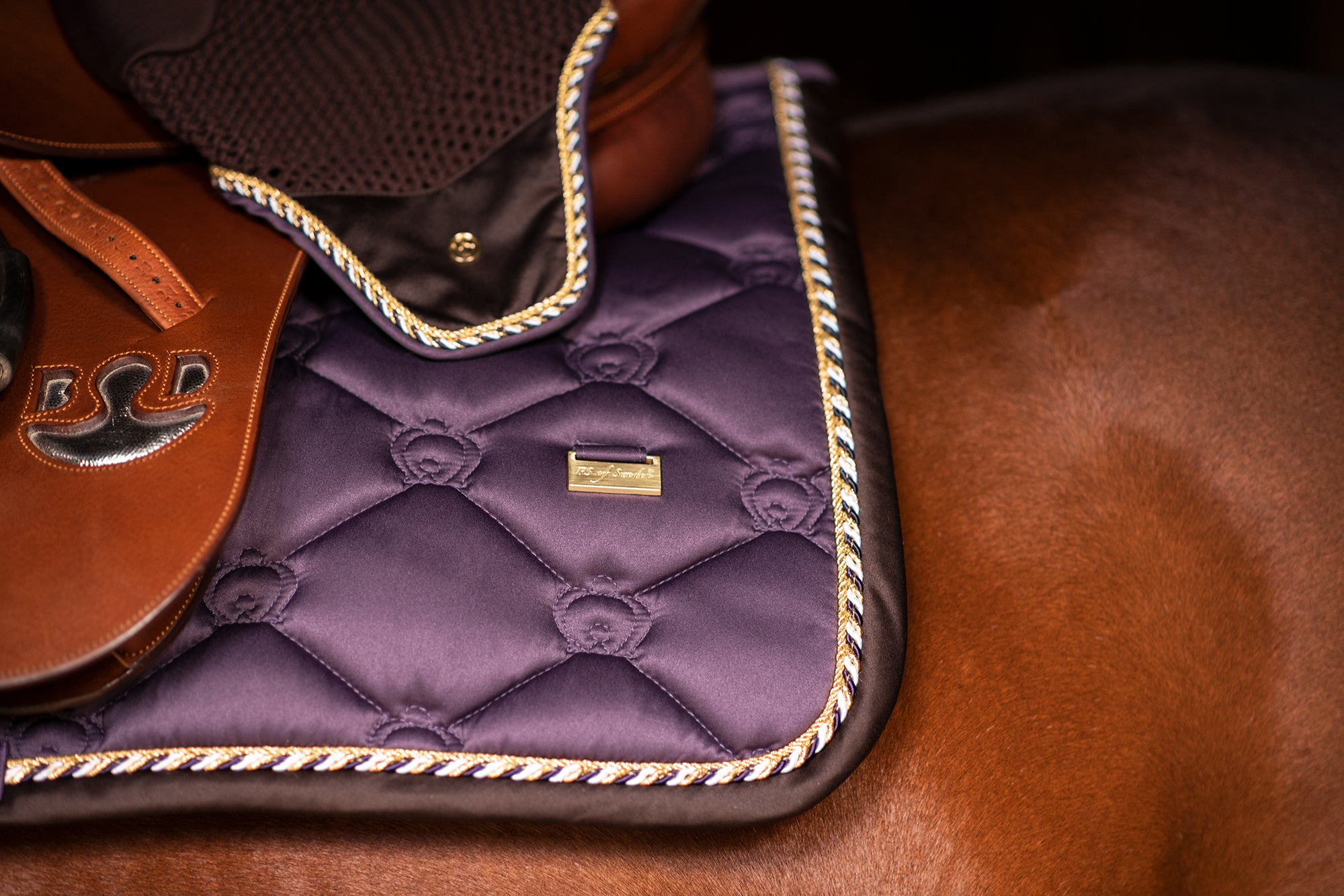 Springschabracke Monogram Grape