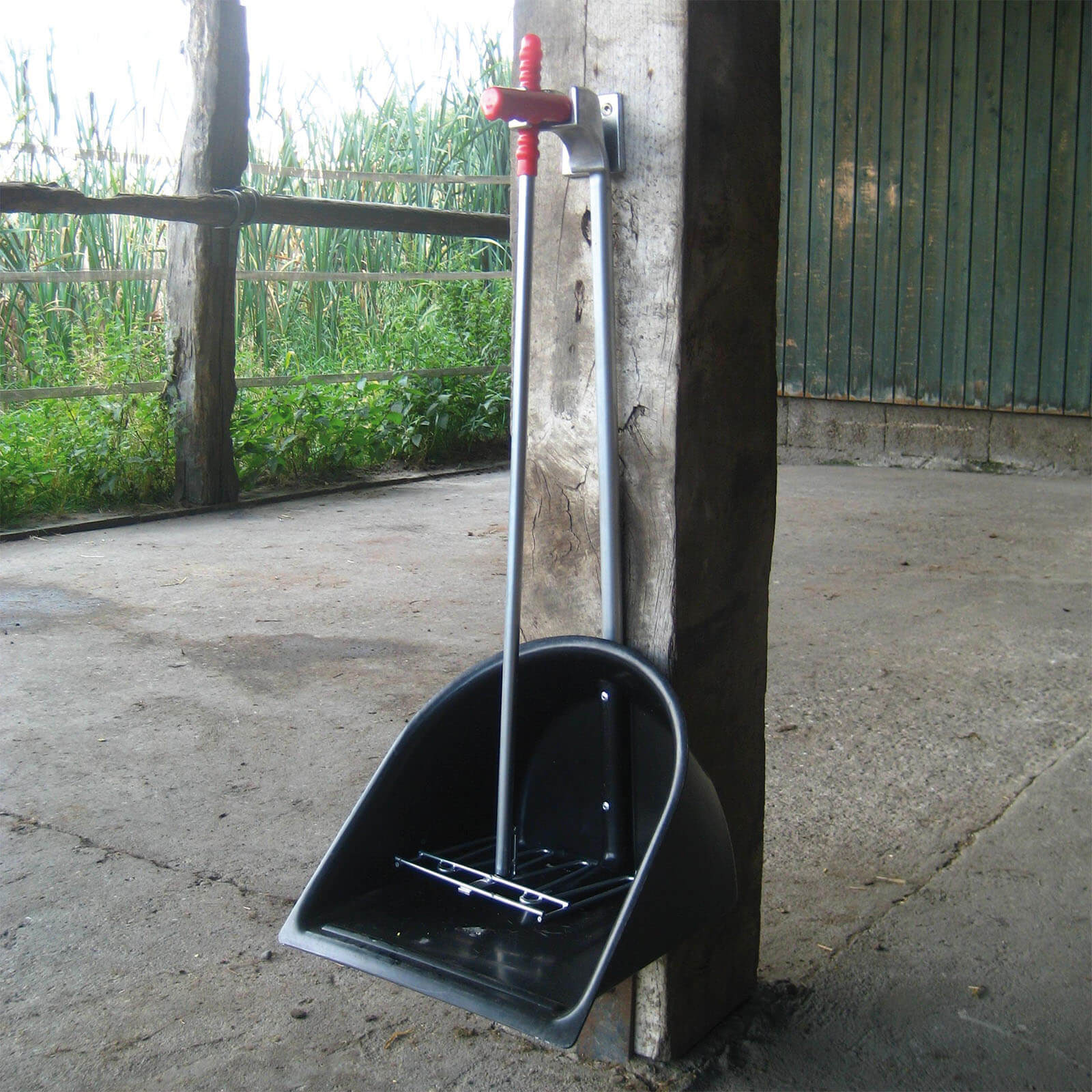 Halter für Bollensammler, Metall
